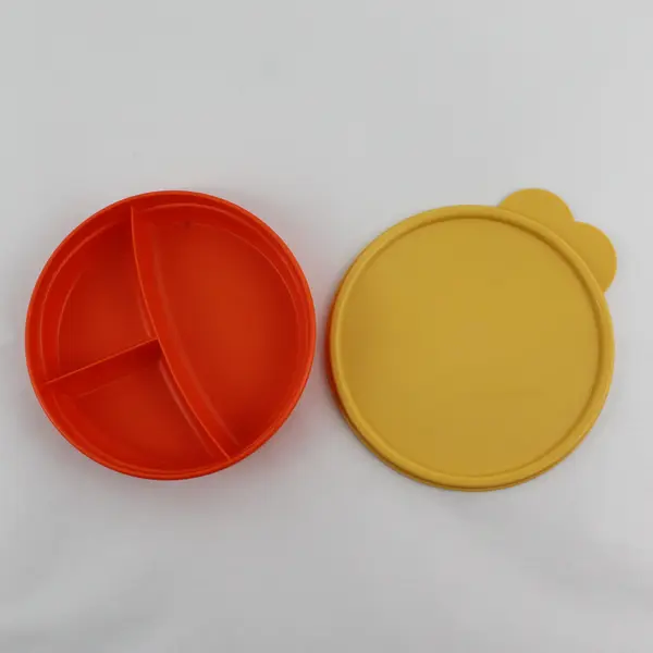 Tupperware 2552A-2 Divided Orange Container with Yellow Lid