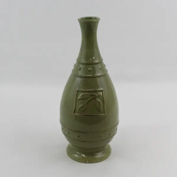 Signature Houseware Sorrento Debby Segura 2001 Olive Green Leaf Vase