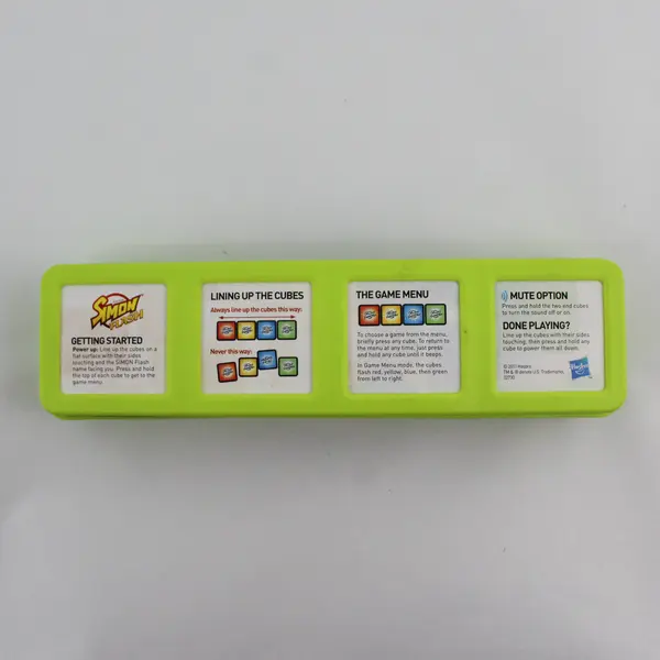 2011 Hasbro Simon Flash Electronic Game Complete Set 4 Cubes Tray Tested Works
