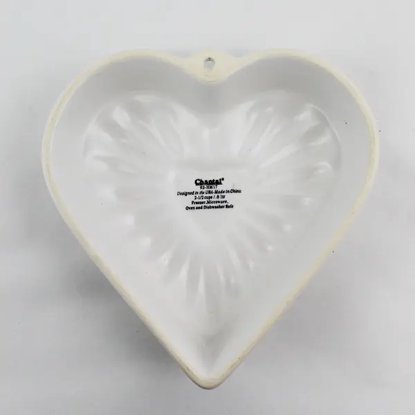 Chantal Ceramic White Heart-Shaped Baking Mold 93-HM17
