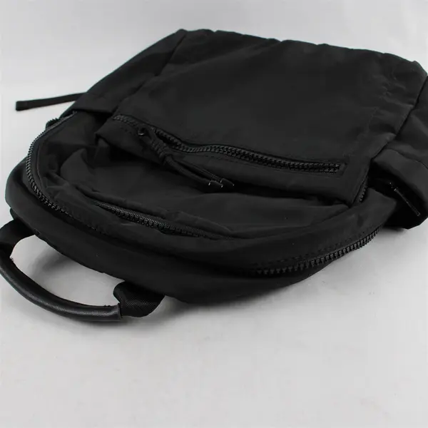 No Boundaries Women's Black Puffy Mini Backpack Hands-Free Bottle Pocket