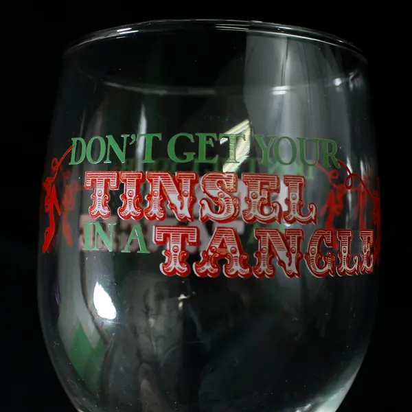 Libbey Don't Get Your Tinsel In A Tangle 11.5 OZ Wine Glass
