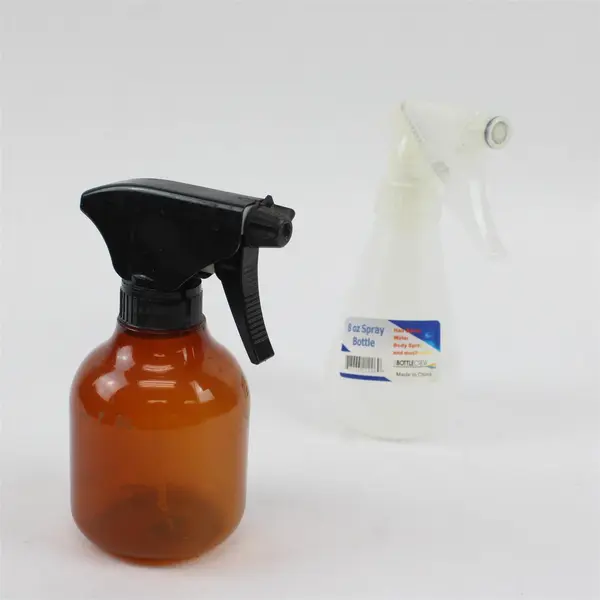 The Bottle Crew Lot of 2 8oz Spray Bottles Amber White Translucent