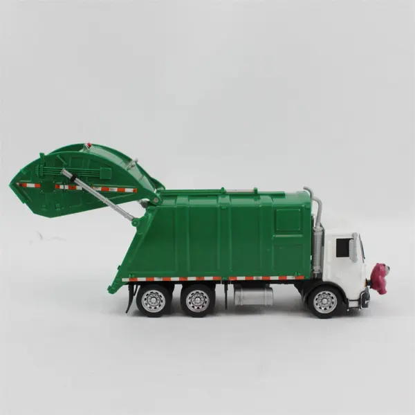 Mattel Matchbox Disney Pixar Toy Story 3 Lotso Garbage Truck - 2009 WORKS