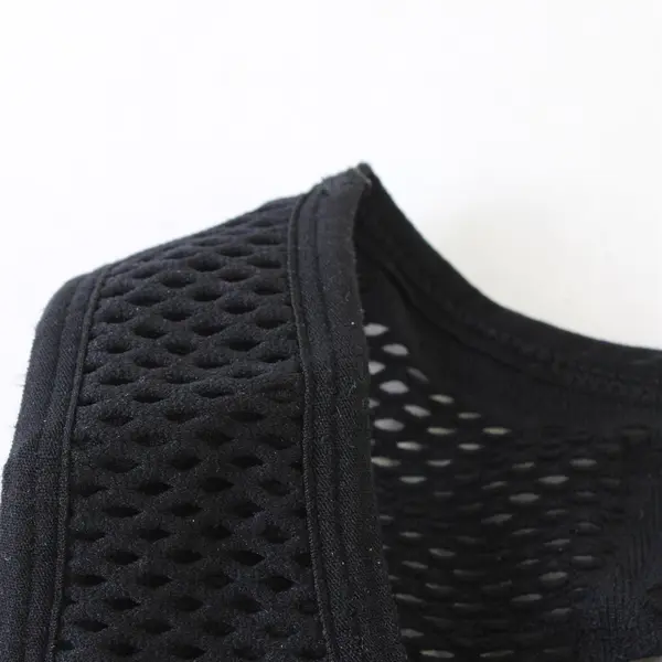 Solid Black Mesh Padded Sports Bra Women's Small