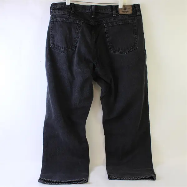 Wrangler Black Denim Relaxed Fit Jeans Men's Size 40x30