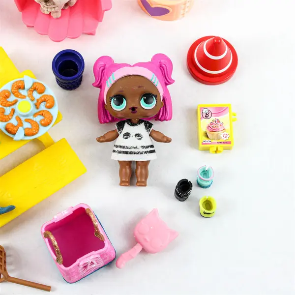 Lot of 32 Loose Mixed Brand Doll House Accessories + 2 LOL Dolls