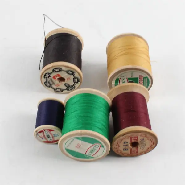 Lot of 5 Coats & Clarks Sewing Thread Spools Assorted Colors