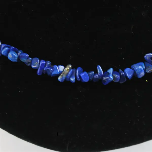 Vintage Lapis Lazuli Chip Beaded Necklace 17"