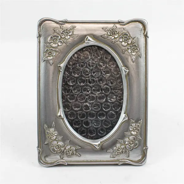 Vintage Silver-Painted Floral Design Rectangular Tabletop Picture Frame 3.5"x5"