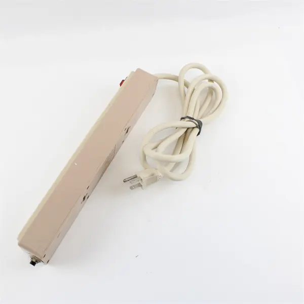 Snapit 8 Outlet Power Strip Home Office Electrical Strip Untested