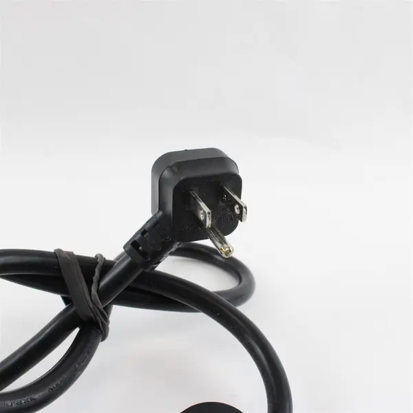 GE Black Surge Protector Power Strip 7 Outlet 2 USB-A Charging Ports