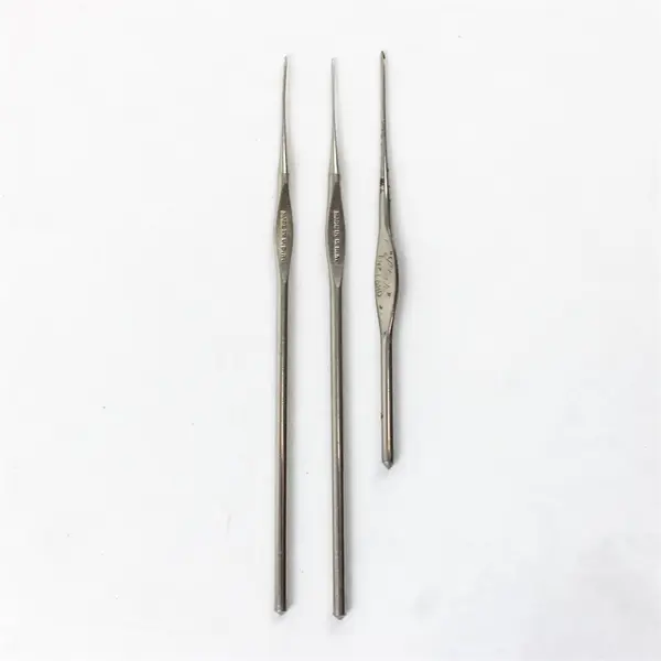 Lot of 3 Boye Crochet Hooks Size 13 14 Star 4