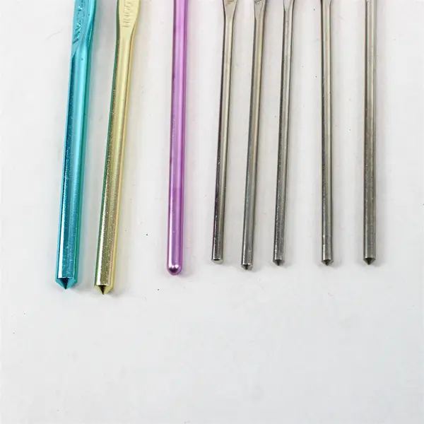 Lot of 8 Crochet Hooks Boye Milward Mixed Brands Used
