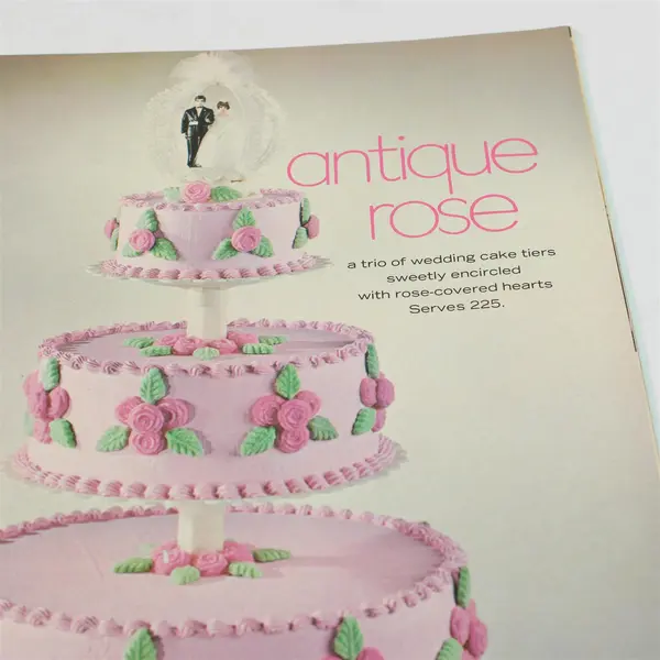 Wilton Celebrate! Magazine for Cake & Food Decorators 1973