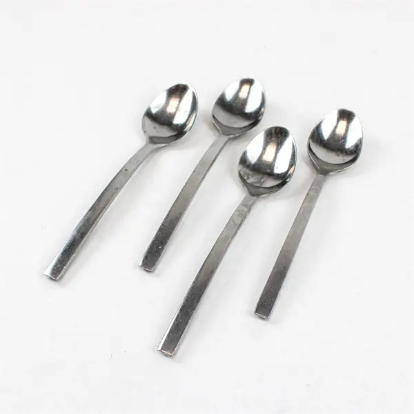 Lot of 4 Hampton Silvermmith Place Spoons Unknown Pattern Flatware Set