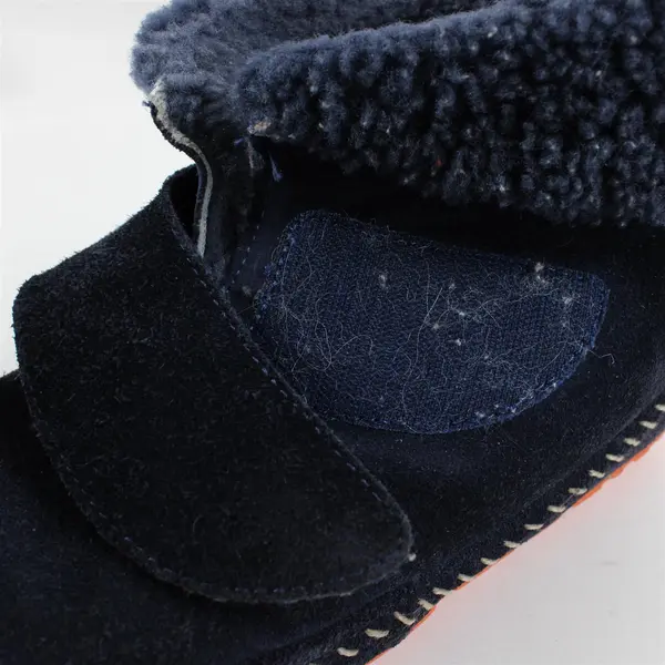 L.L. Bean Navy Blue Suede Booties Lambs Wool Trim Women's U.S. Size 10 FLAWED