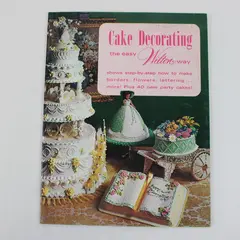 Vintage 1973 Cake Decorating The Easy Wilton Way Paperback Magazine