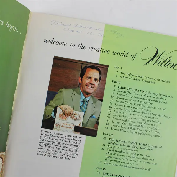 Magic for Your Table... Cake & Food Decorating Wilton 1970 Booklet