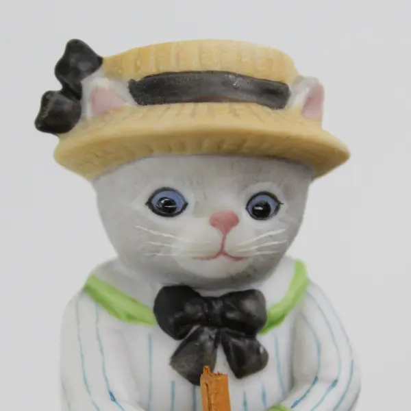 Vintage 1992 Schmid Kitty Cucumber Albert Playing Croquet Figurine