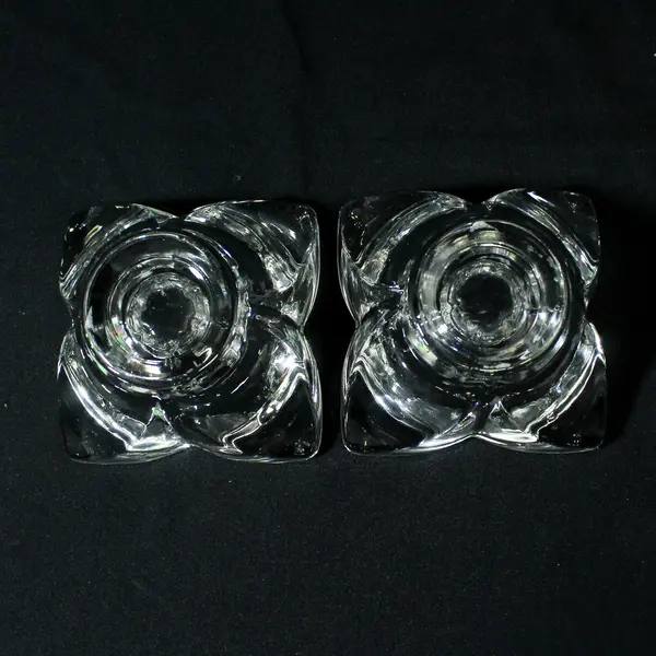 Set of 2 Clear Glass Floral Candle Holders for Votive Tealight Candles