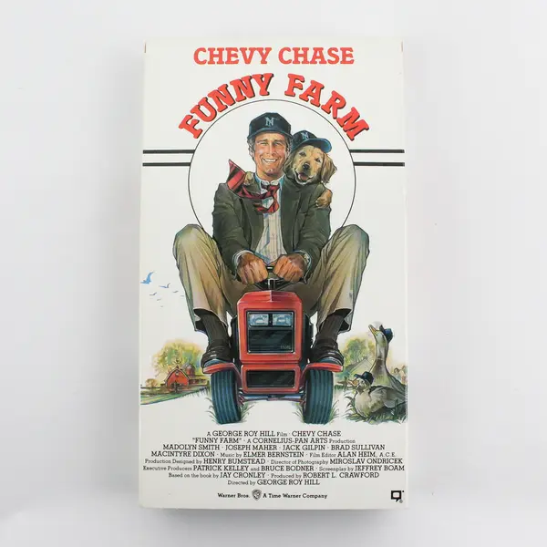 Funny Farm VHS Film Chevy Chase Warner Bros 1991 