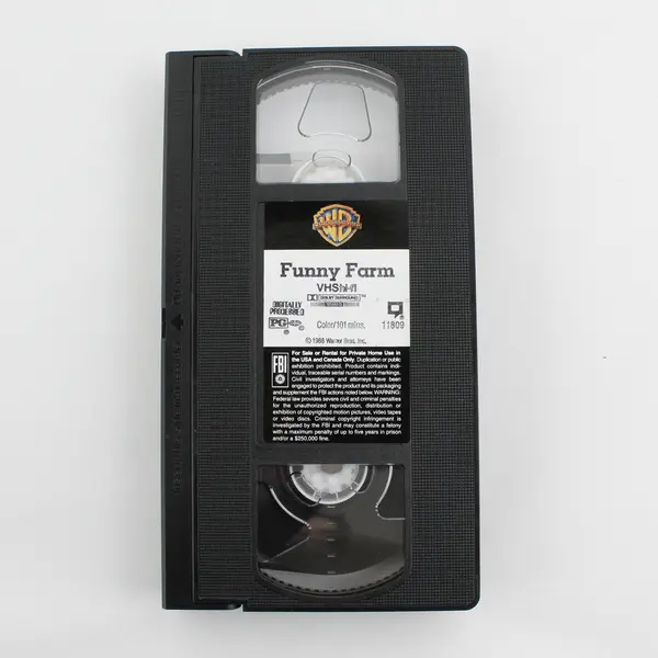 Funny Farm VHS Film Chevy Chase Warner Bros 1991 