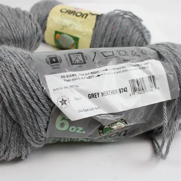 Lot of 4 Caron Simply Soft No Dye Lot Yarn Grey Heather #9742 Medium Weight 4