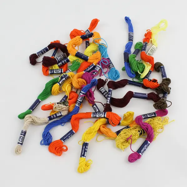Janlynn Lot of 25 Embroidery Thread Skeins Various Colors