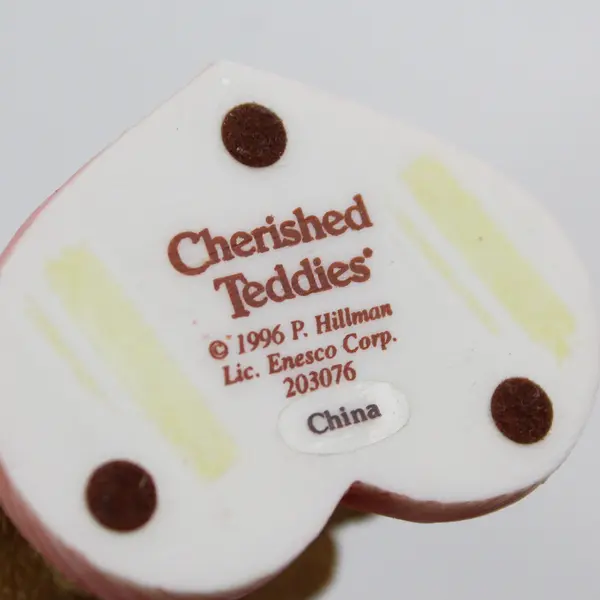 1996 Enesco Priscilla Hillman Cherished Teddies LOVE 203076