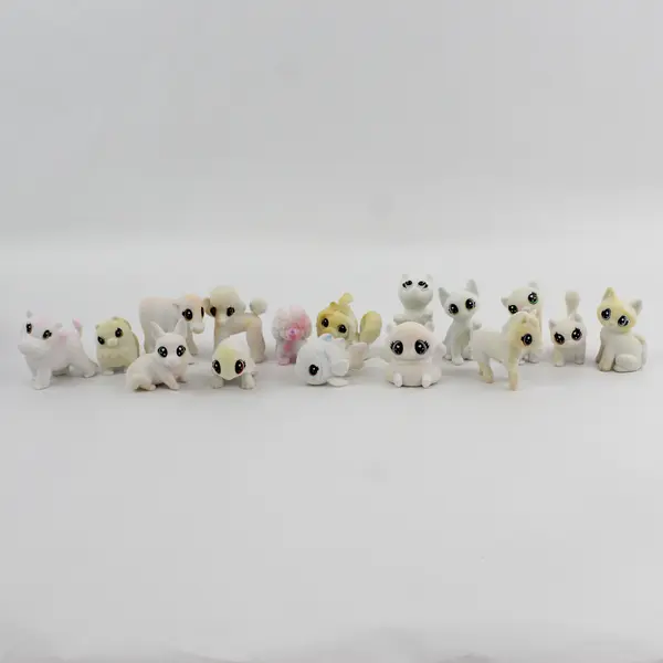 Crayola Scribble Scrubbie Pets Used Lot Tub, 16 Pets, 5 Brushes