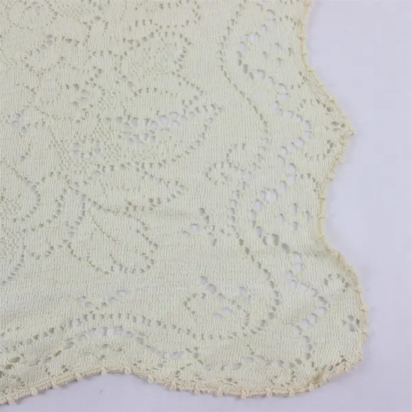 Ecru Synthetic Fiber Lace Scalloped Edge Rectangular Tablecloth 66" x 72"