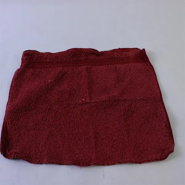 Lot Of 4 Martex Modern Living Matching Solid Red Towels (2 Hand, 2 Washcloths)
