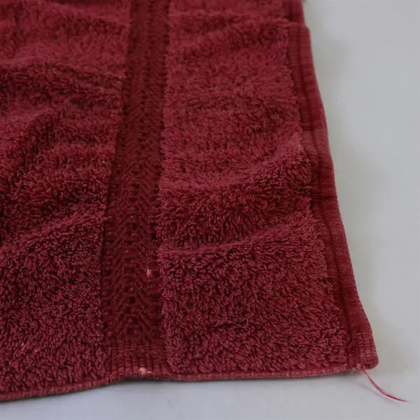 Lot Of 4 Martex Modern Living Matching Solid Red Towels (2 Hand, 2 Washcloths)