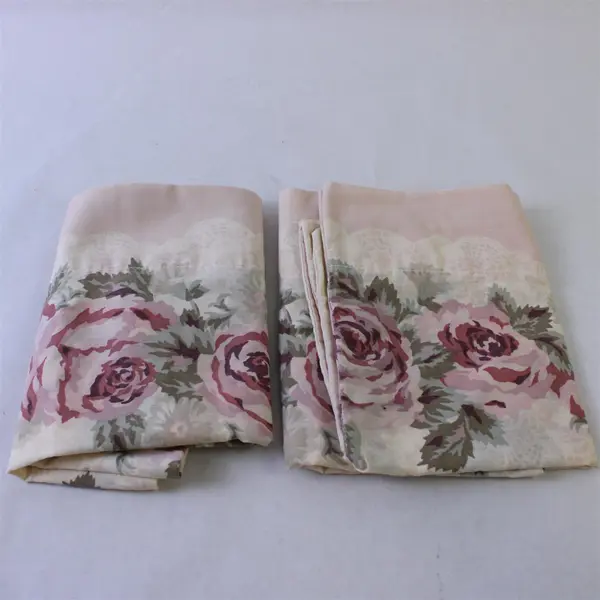 Lot Of 2 Unbranded Matching Pastel Pink Rose Floral Printed Pillowcases 19"x30"