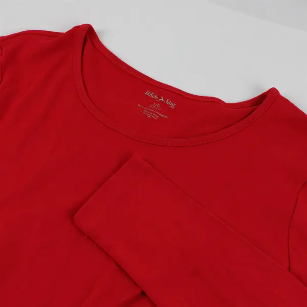 White Stag Solid Red Long-Sleeved Cotton Shirt Women's Large 12-14