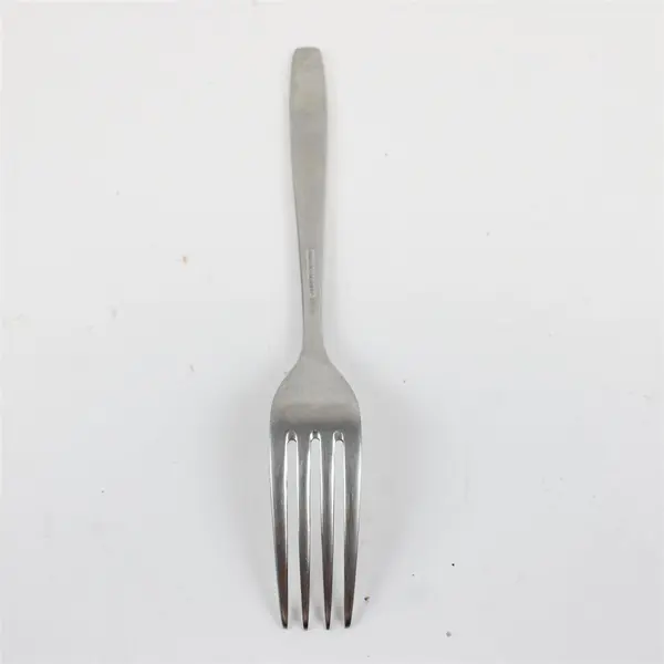 Towle Stainless Steel Medallion Dinner Fork 7.5"