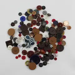 Bag of Miscellaneous Plastic Buttons, various sizes and designs (Circa. 100)   