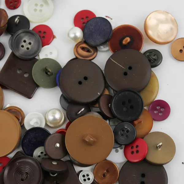 Bag of Miscellaneous Plastic Buttons, various sizes and designs (Circa. 100)   