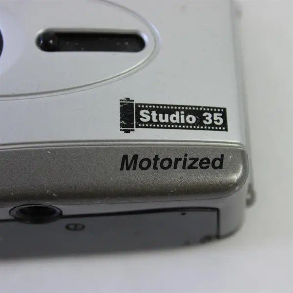 Walgreens Studio 35 Motorized 35mm Point & Shoot Film Camera Flash