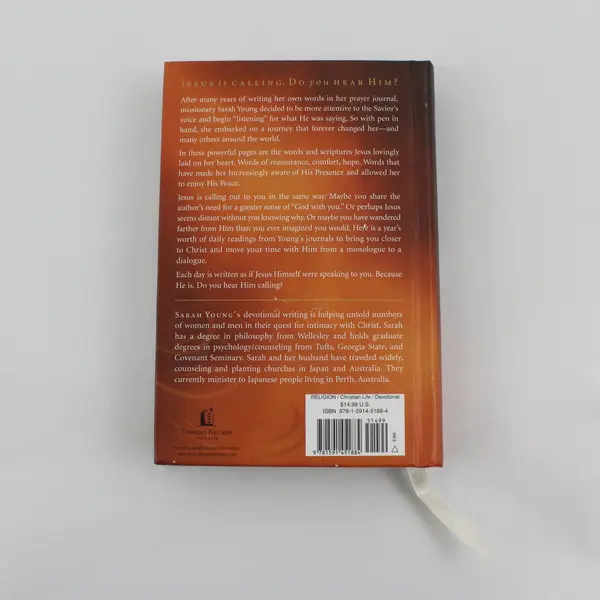 Jesus Calling Enjoying Peace in His Presence Sarah Young Devotions 2004 HC