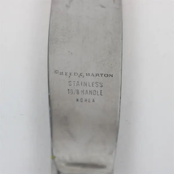 Lot of 2 Reed and Barton Dinner Knives Mandolin Pattern 18/8 Stainless Steel