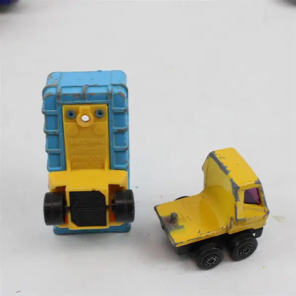 Lot of 10 Die Cast Cars & Trucks Vintage Manufacture Toy Vehicles