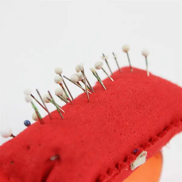 Lot of 4 Vintage Pin Cushions for Holding on Wrist, including pins 
