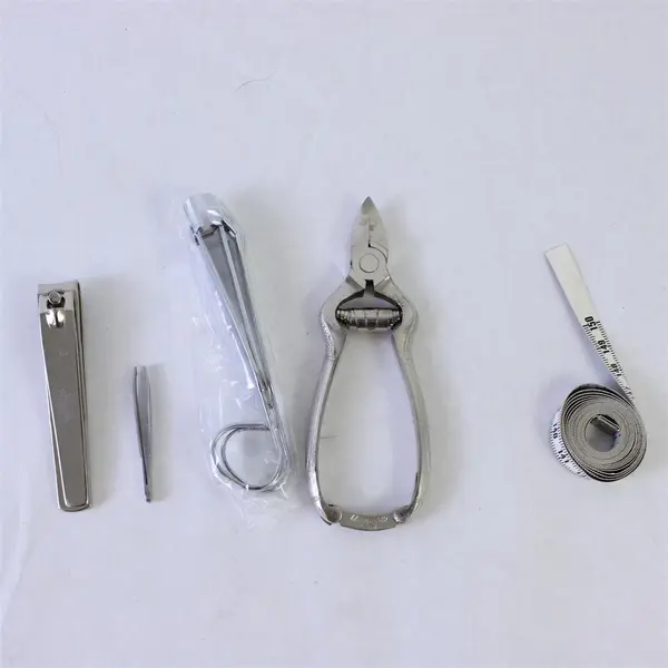 Lot of 5 Metal Grooming Tools 3 Clippers Tweezers 60in Tape Measure