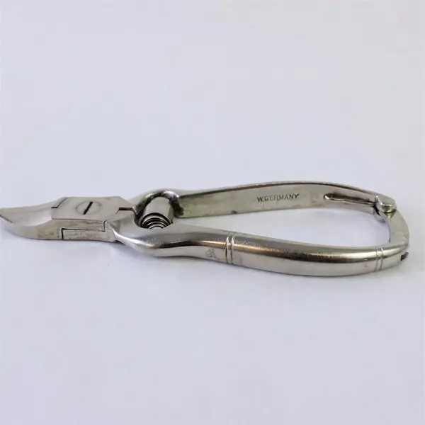 Lot of 6 Sewing Tools Tweezers Clippers Scissors Tape Measure