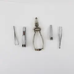 Lot of 5 Manicure Grooming Tools 2 Tweezers 3 Clippers - Mixed Brands