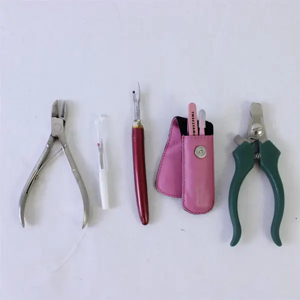 Lot of 6 Sewing Tools Seam Rippers Tweezers Clippers