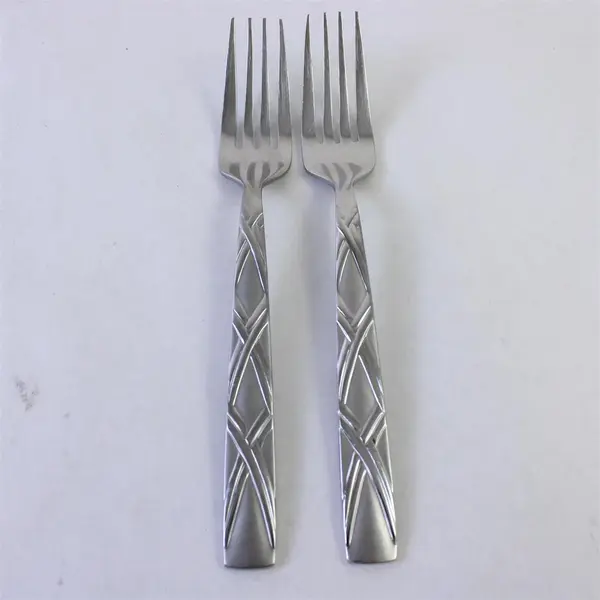 Lot of 2 Hampton Silversmiths HSV2 Stainless Steel Dinner Forks 8"