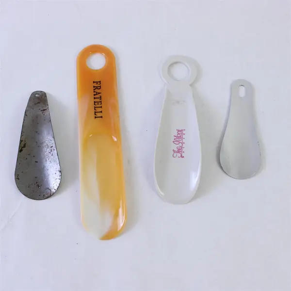 Lot of 4 Shoehorns Fratelli Ilikai Waikiki Metal & Plastic
